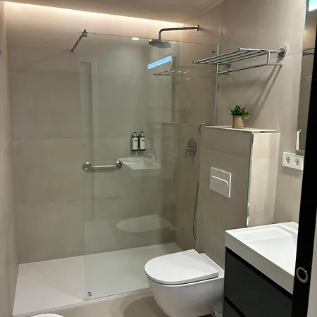 Joaquin Costa Apartment Santander