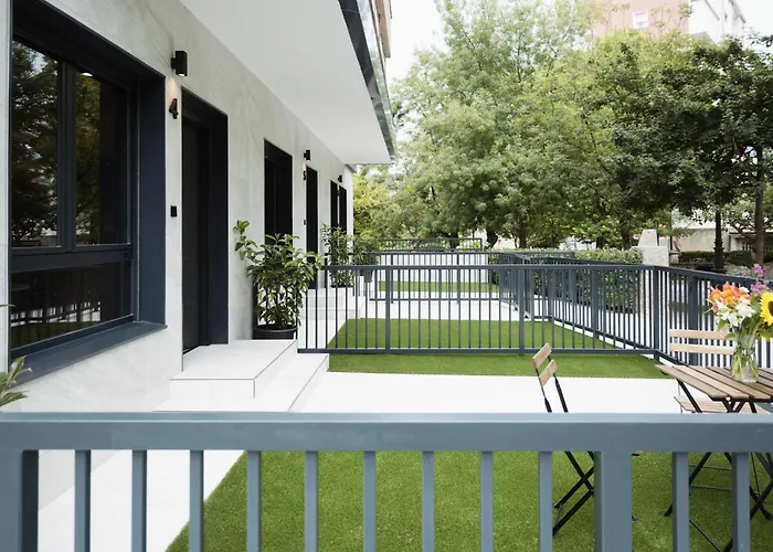 Joaquin Costa 桑坦德