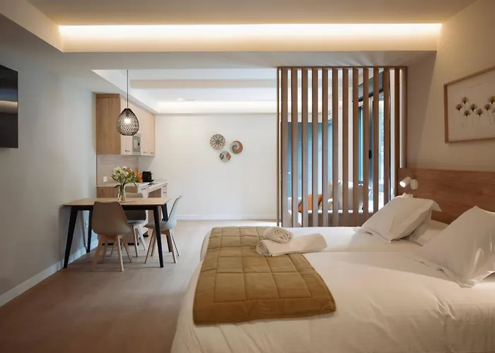 Joaquin Costa 桑坦德